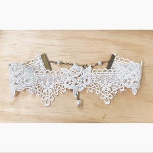 White Lace Victorian Choker, Adjustable